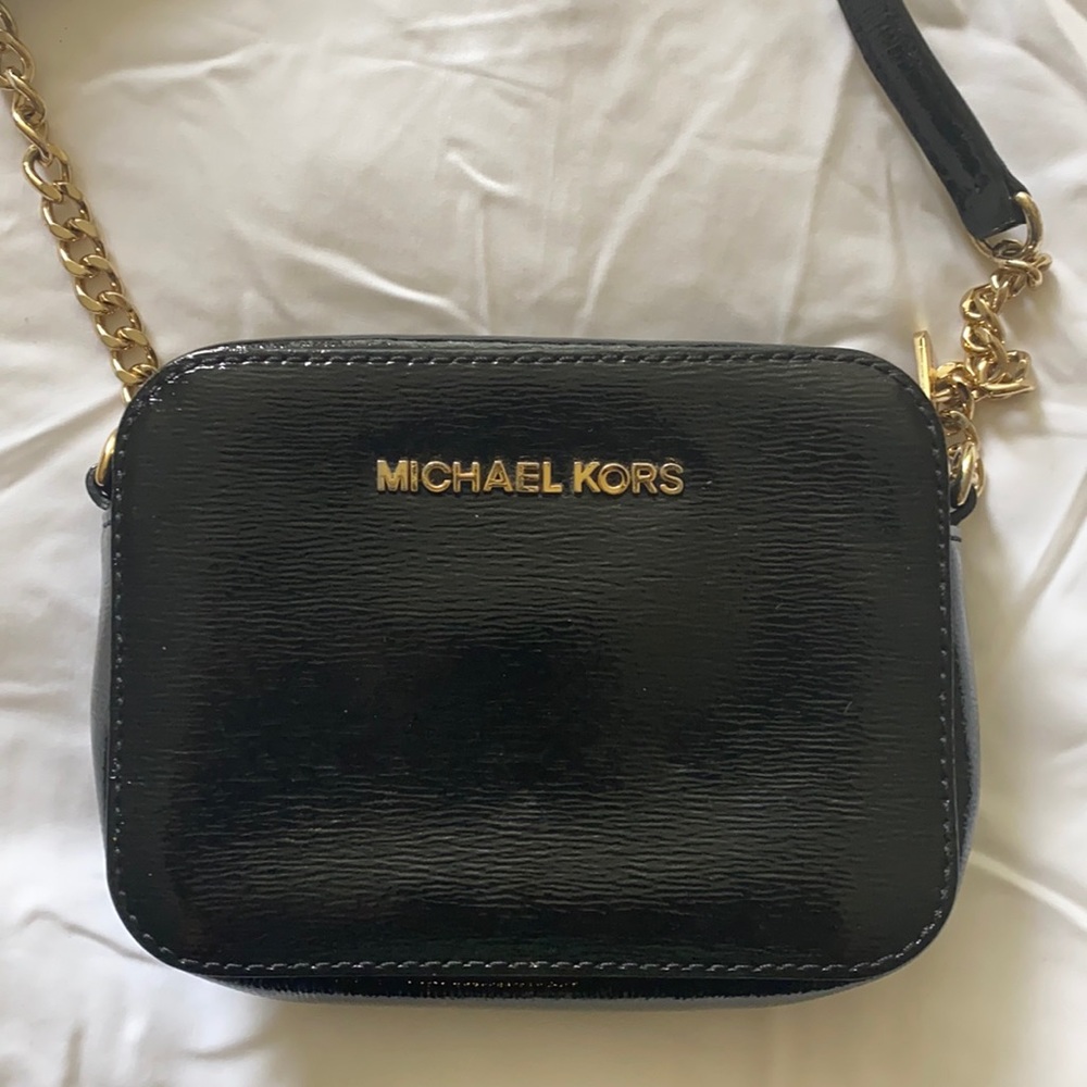 Michael Korda Black Side Body Bag Gold